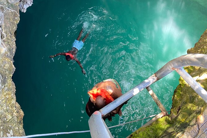 Negril Blue Hole Mineral Springs and Ricks Cafe Tour Tour From Montego Bay