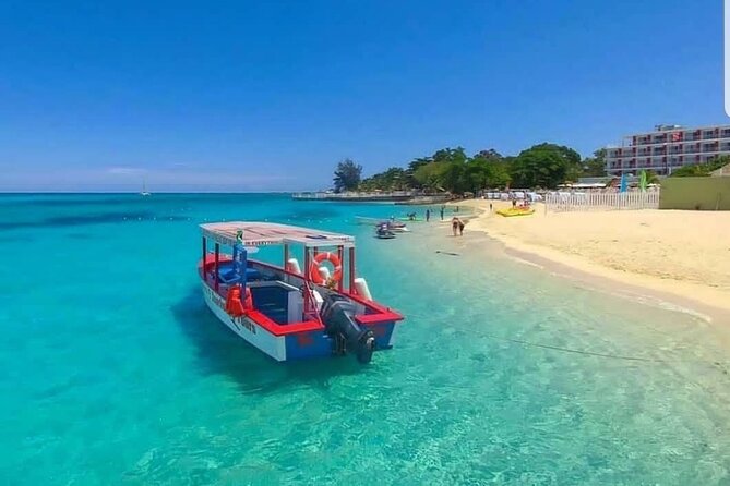Negril Guided Day Tour:7 Mile Beach and Sunset at Ricks Cafe