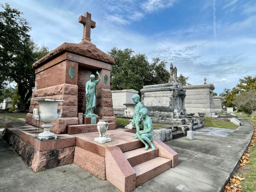 New Orleans: Millionaire's Tombs of Metairie Cemetery Tour - Good To Know