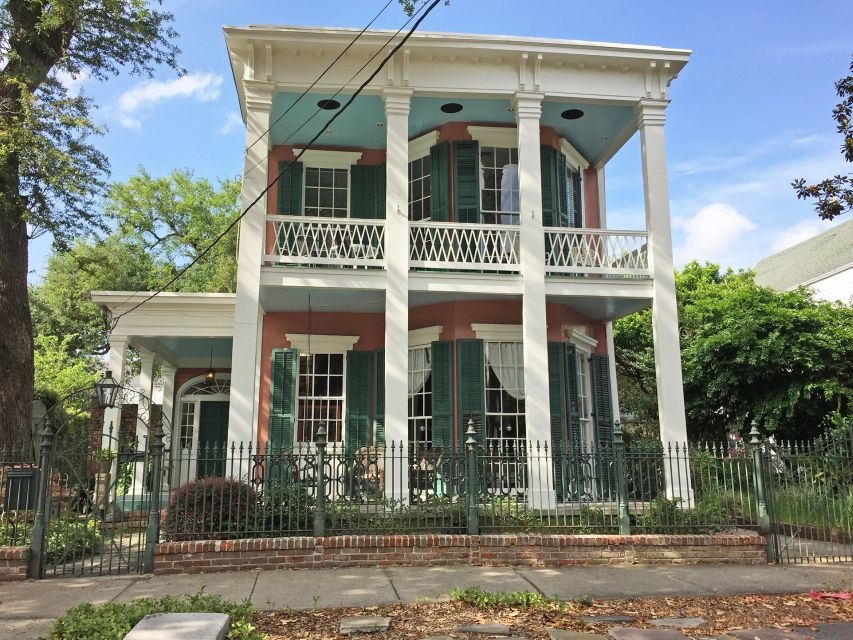 New Orleans Sightseeing Tour by Air-Conditioned Minibus