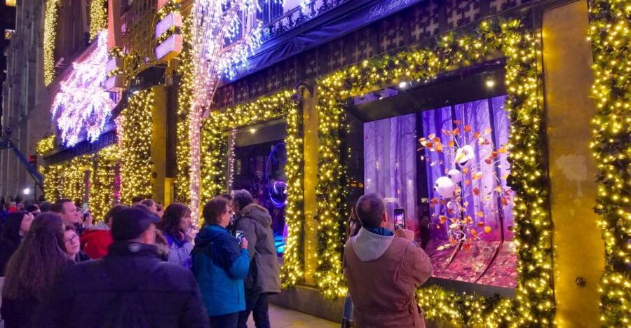 New York City: Holiday Lights Extravaganza Walking Tour - Tour Details