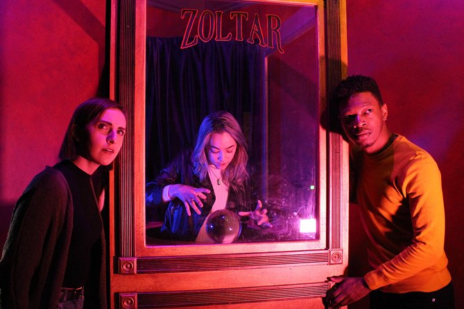 New York Clue Chase Escape Room: Houdini's Workshop - New York City
