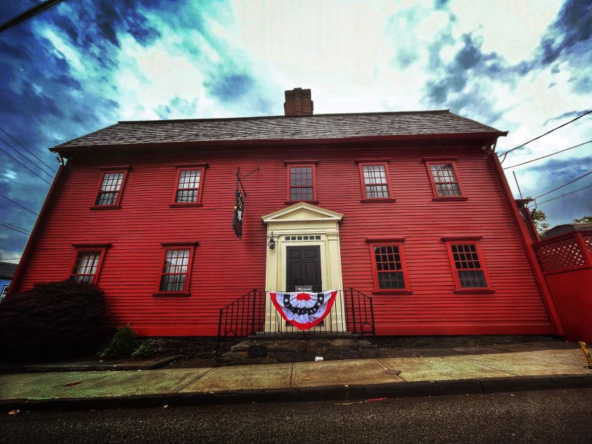 Newport Ghosts: Seaside Hauntings and Hags Tour - Good To Know