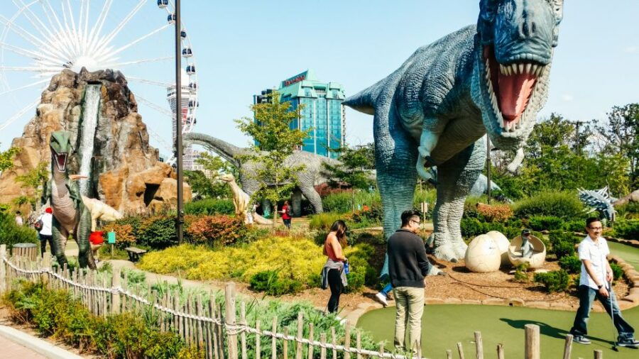 Niagara Falls, Canada: Clifton Hill 6 Attraction Fun Pass - Good To Know