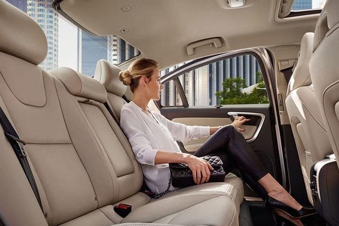 Niagara Falls or Pearson Airport Toronto Executive Black Car Service
