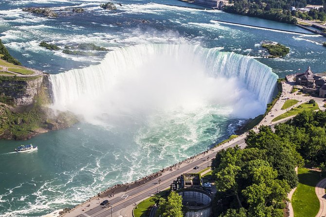 Niagara Falls Sightseeing Tour With Lunch or Dinner