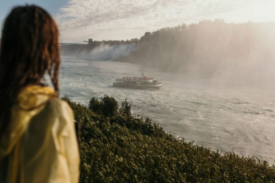 Niagara Falls: Tour, Journey Behind the Falls & Skylon Tower