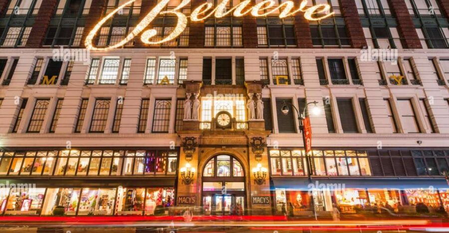 NYC: Holiday Window Display Tour by Vintage Car - Good To Know