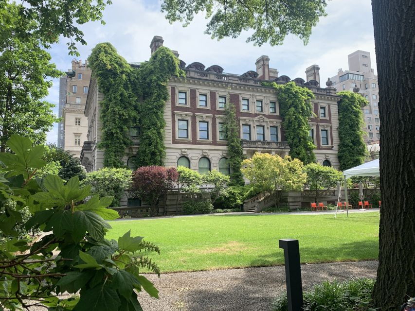 NYC Upper East Side Self-Guided Walking Tour Scavenger Hunt - Good To Know