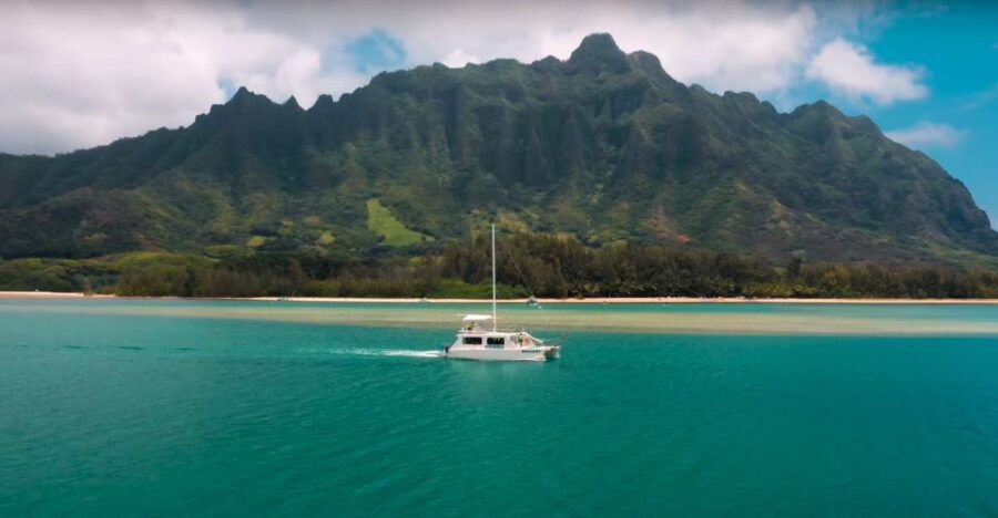 Oahu: Molii Fishpond and Kaneohe Bay Catamaran Tour - Good To Know