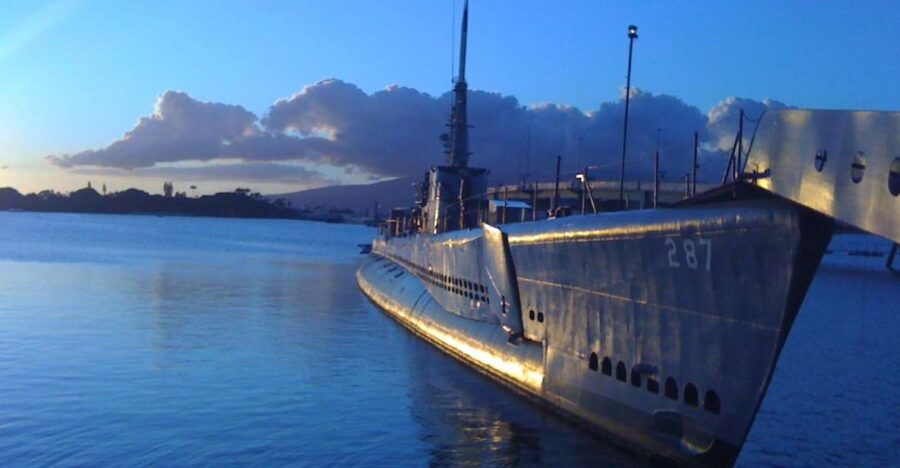 Oahu: Pearl Harbor Round-Trip Shuttle