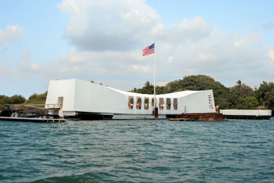 Oahu: Pearl Harbor, USS Arizona, and City Highlights Tour - Good To Know