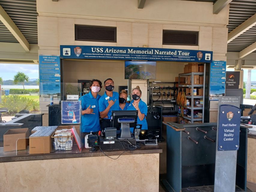 Oahu: USS Arizona Memorial Deluxe Tour