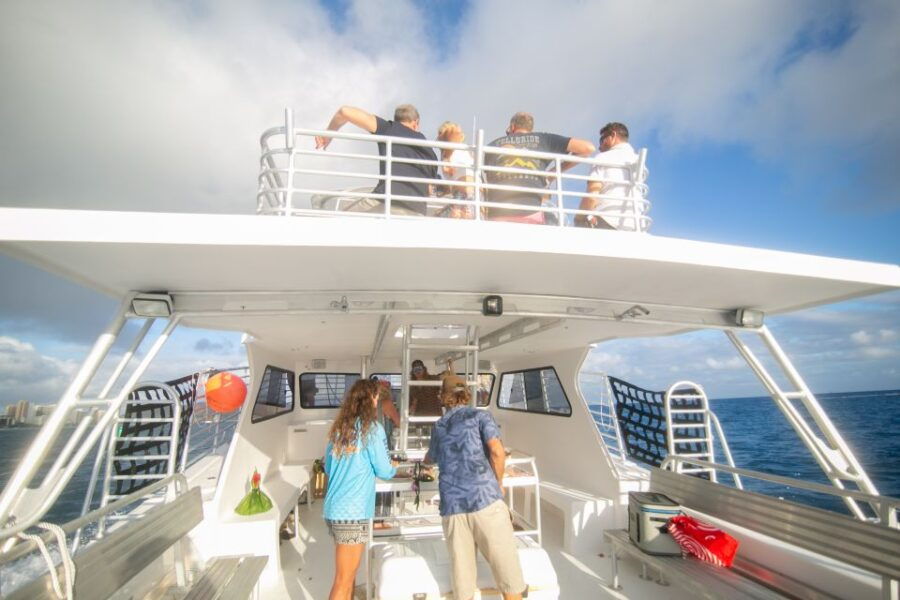 Oahu: Waikiki BYOB Sunset Cruise
