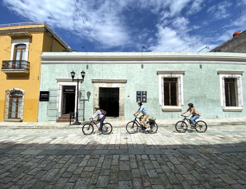 Oaxaca: Street Art Bike Tour