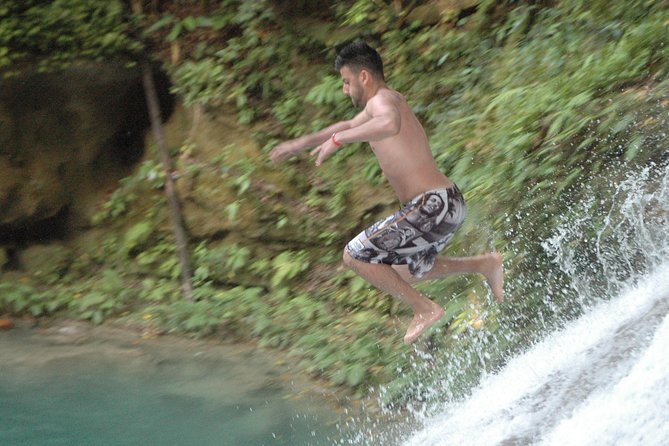 Ocho Rios Highlight Tour Including Dunns River Falls