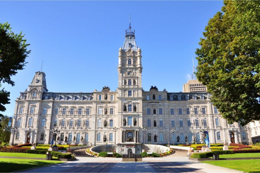 Old Québec: First Discovery Walk and Reading Walking Tour - Good To Know