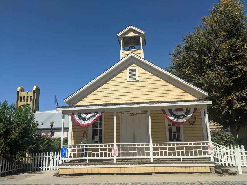Old Sacramento Self-Guided Scavenger Hunt Walking Tour