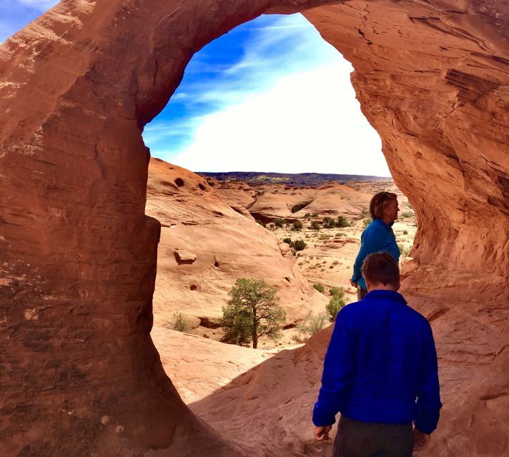 Oljato-Monument Valley: 2.5-hour Mystery Valley Tour - Tour Overview