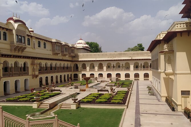 One Day Private Tour of Jaipur With Guide - Good To Know