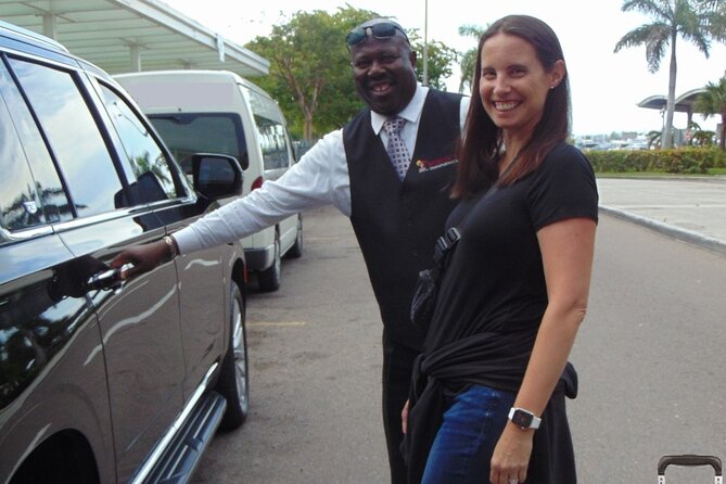 One Way Private Airport Transfer in Bahamas (Departure)