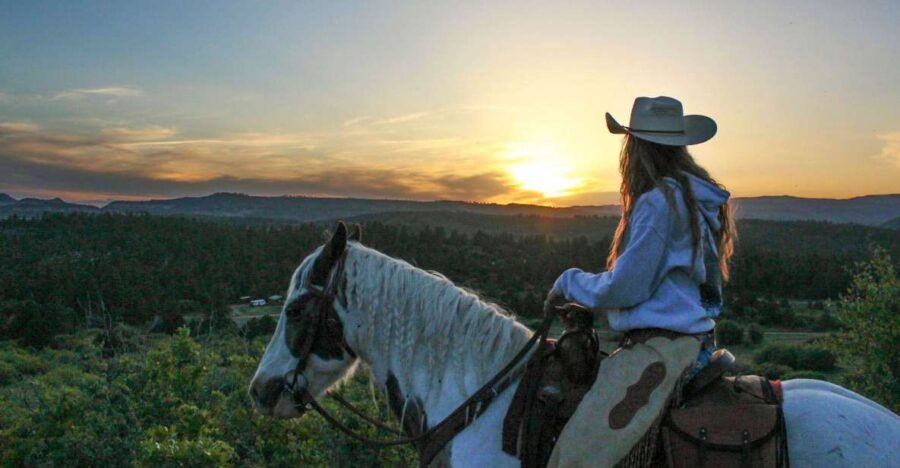 Orderville: Checkerboard Mesa Guided Sunset Horseback Ride - Good To Know
