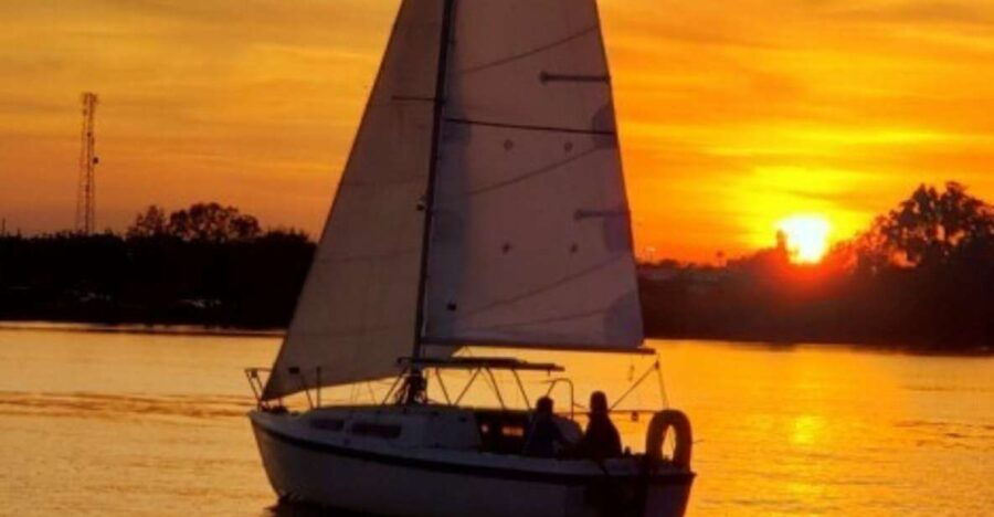 Orlando: Private Sunset Sailing Trip on Lake Fairview