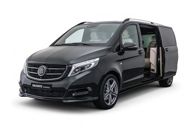 Oslo Airport Transfers : Oslo City to Oslo Airport OSL in Business Van