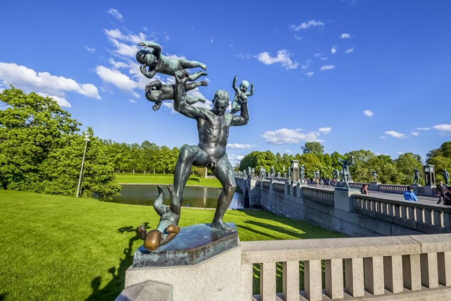 Oslo: Grand City Tour and Fjord Cruise