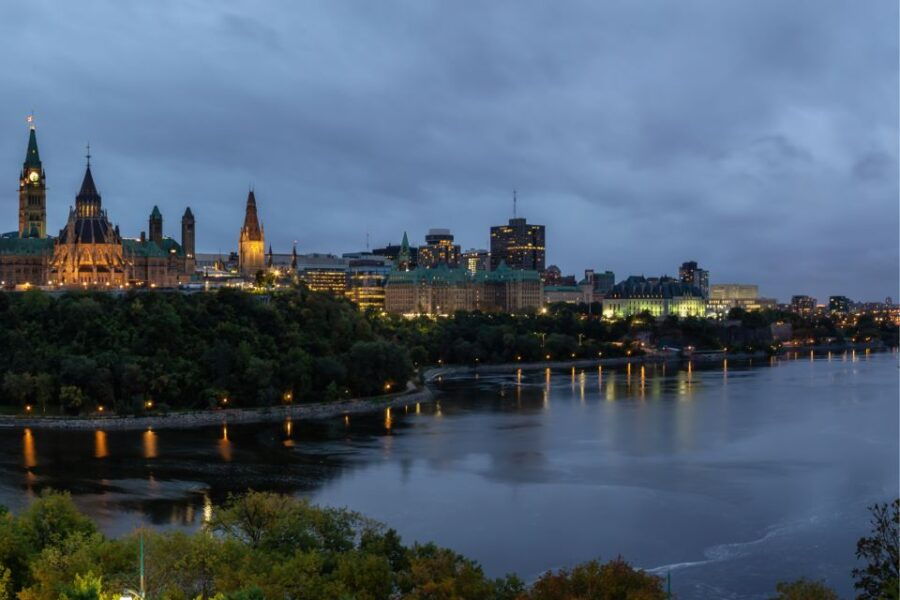 Ottawa: First Discovery Walk and Reading Walking Tour
