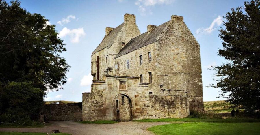 Outlander Odyssey: Private Outlander Filming Locations Tour - Good To Know