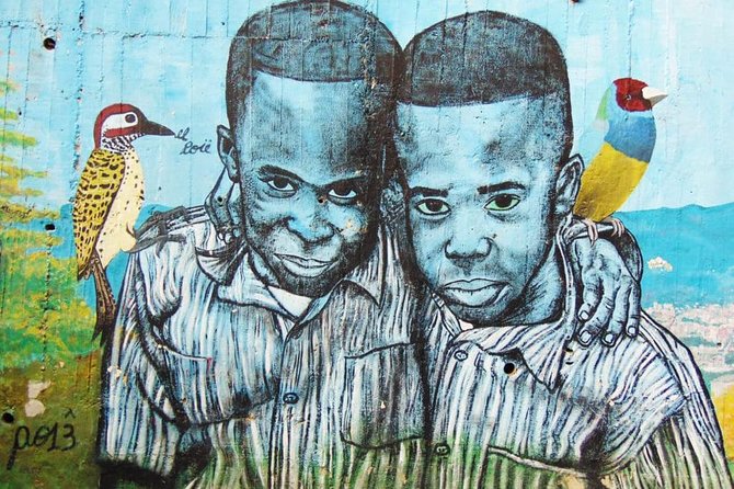 Pablo and Comuna 13 With Cable Car - Good To Know