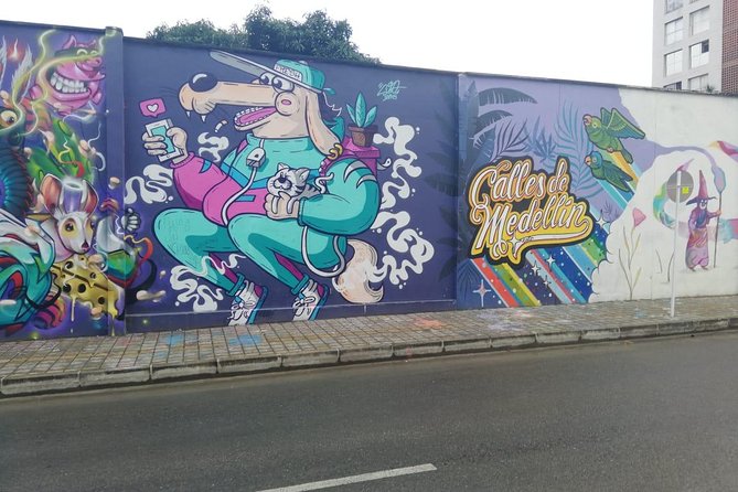 Pablo Escobar Tour and Comuna 13 - Good To Know