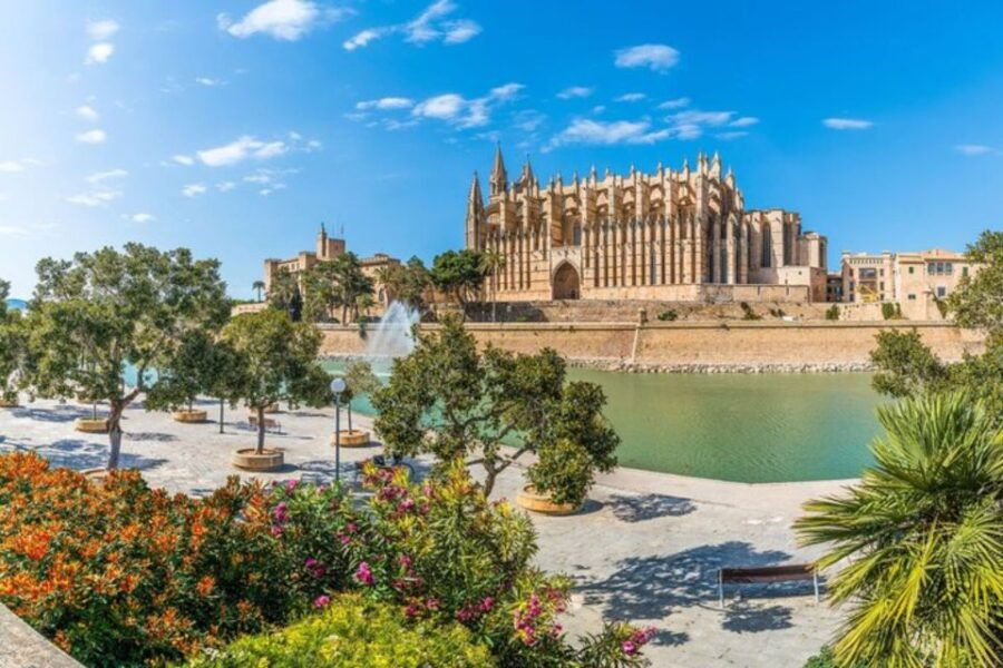 Palma De Mallorca: Private Custom Tour With a Local Guide - Good To Know