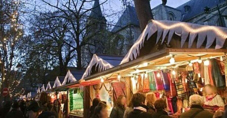 Paris: Christmas Gourmet Tour of St-Germain-des-Prés - Indulge in Delicious Regional Specialties
