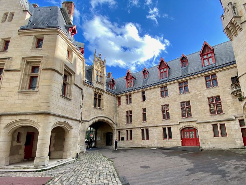 Paris: Hidden Marais Smartphone Audio Walking Tour - Good To Know