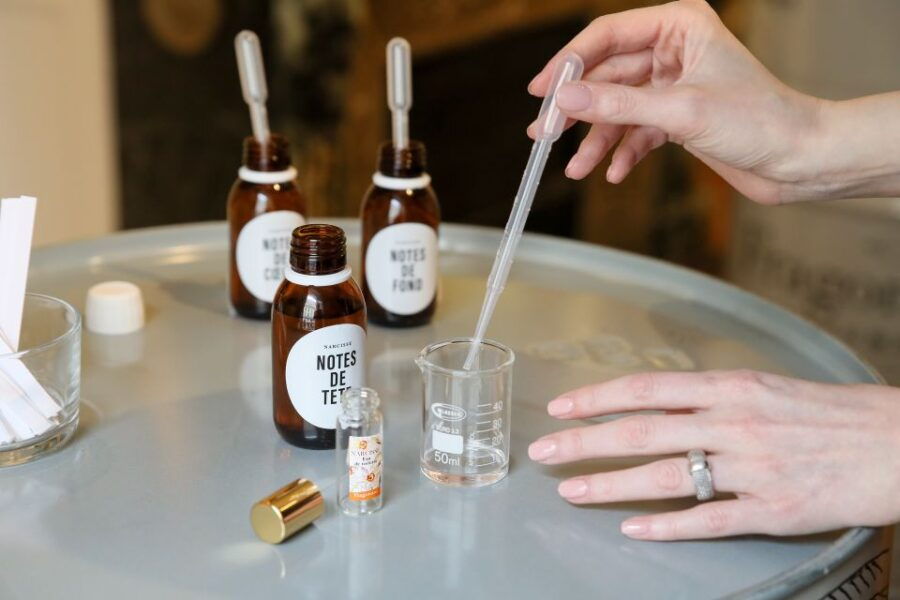 Paris: Mini Perfume Workshop in Chinese - Good To Know