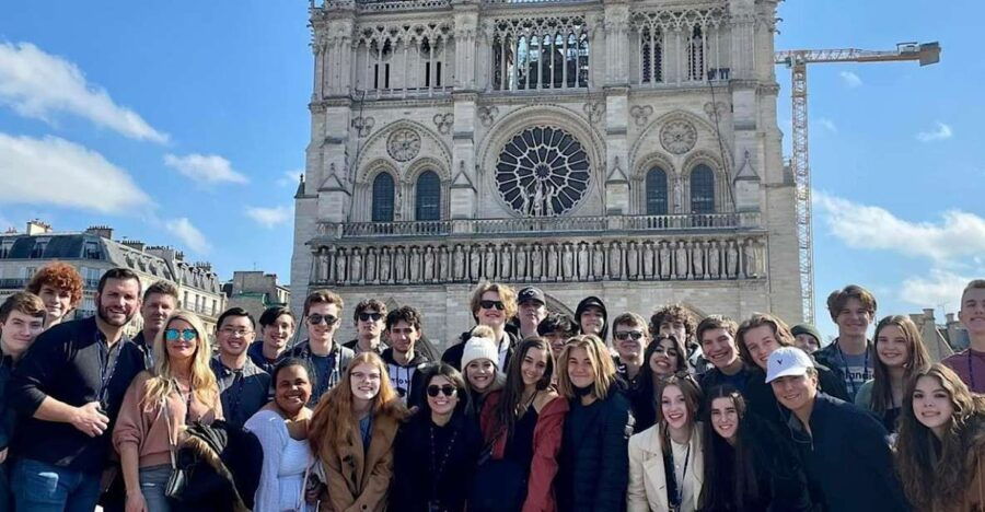 Paris: Notre Dame Exterior Tour With Crypt Entry - Good To Know