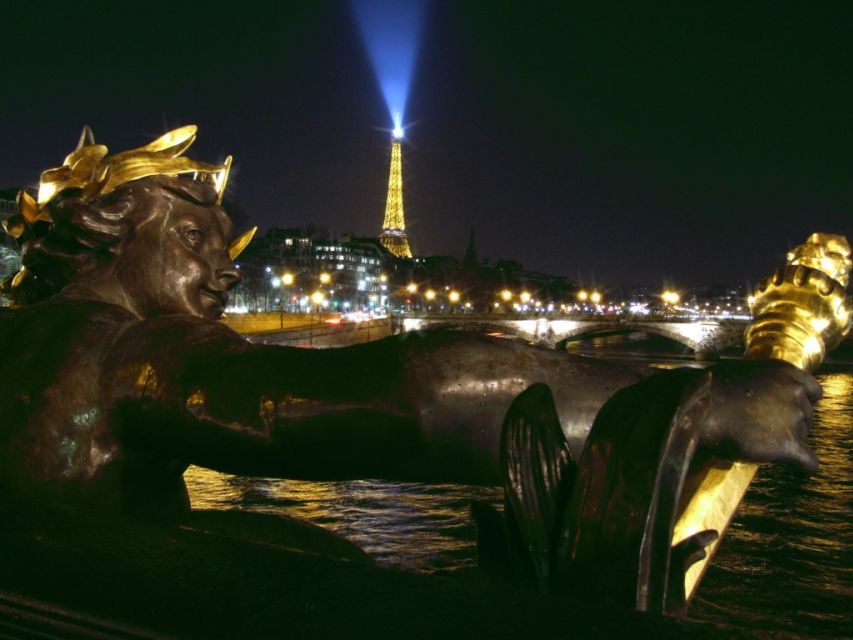 Paris: Panoramic Night Tour With Audio Guide and Host - Good To Know