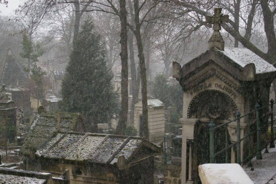 Paris: Père Lachaise Cemetery Walking Tour - Good To Know