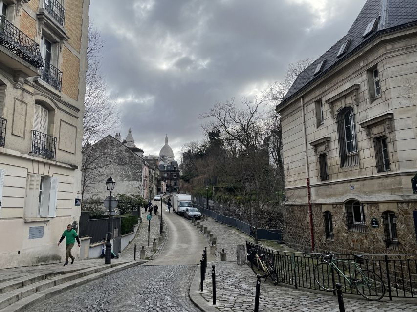 Paris: Sacré-Coeur and Montmartre Guided Walking Tour - Good To Know