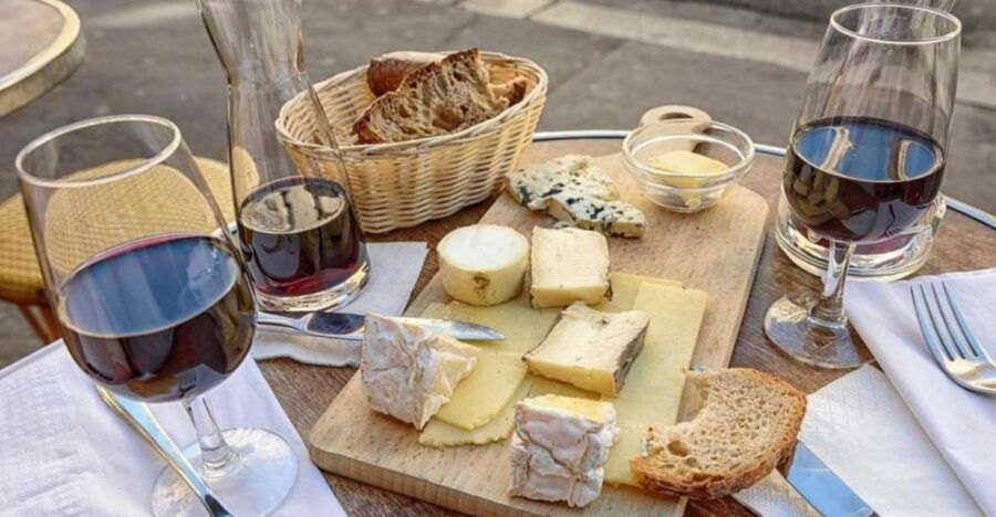 Paris:Le Marais Food Tour – Cheese, Chocolate, Wine & More