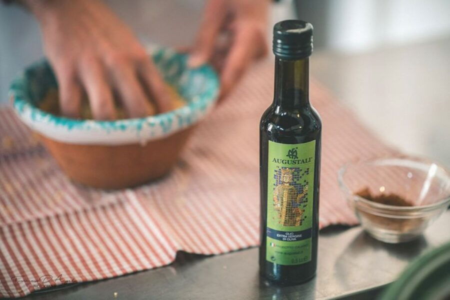 Partinico: Olive Harvest With Wine Tasting and Brunch