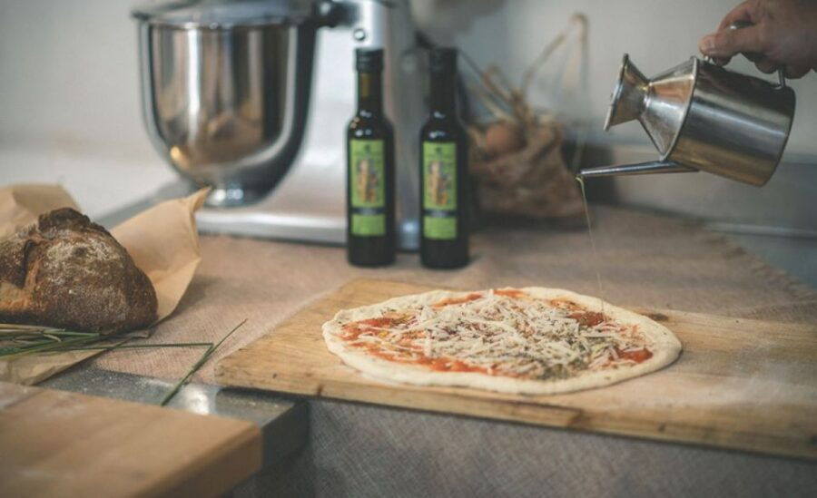 Partinico: Pizza-Making Class on an Organic Farm With Wine