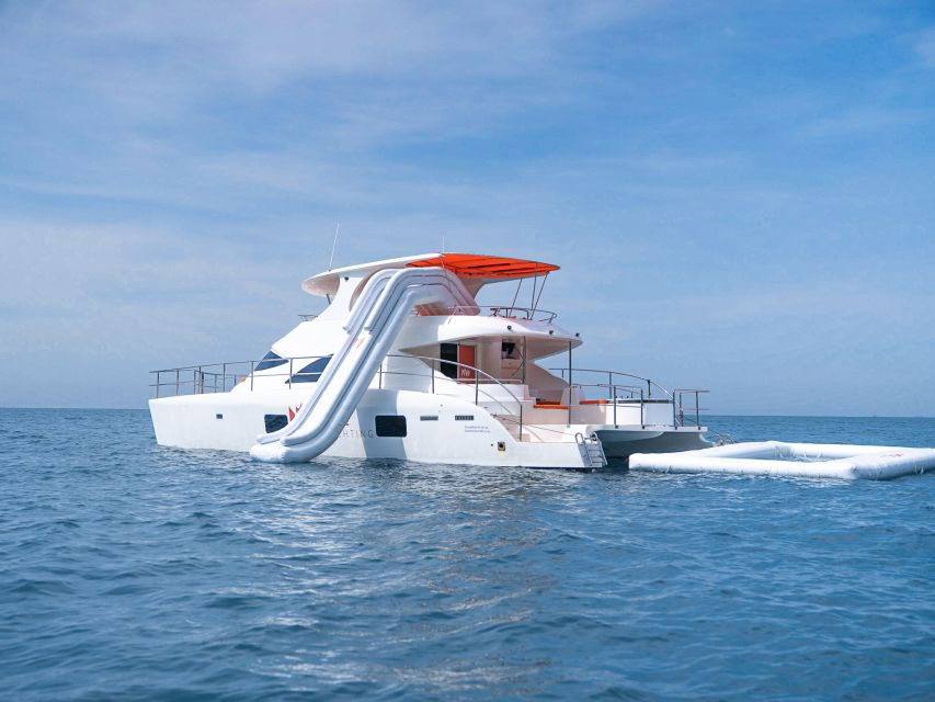 Pattaya: Private Catamaran Island Hopping