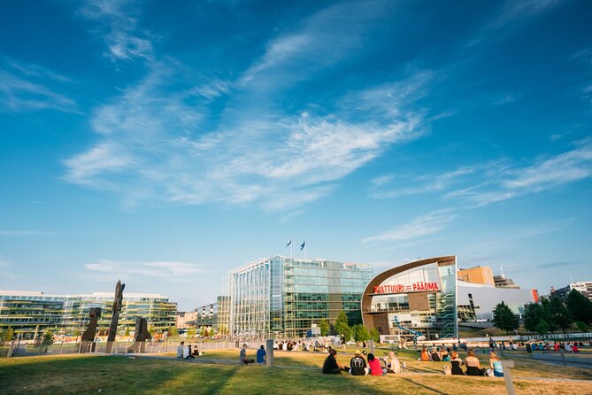 Pearls of Helsinki Old Town – Walking Tour