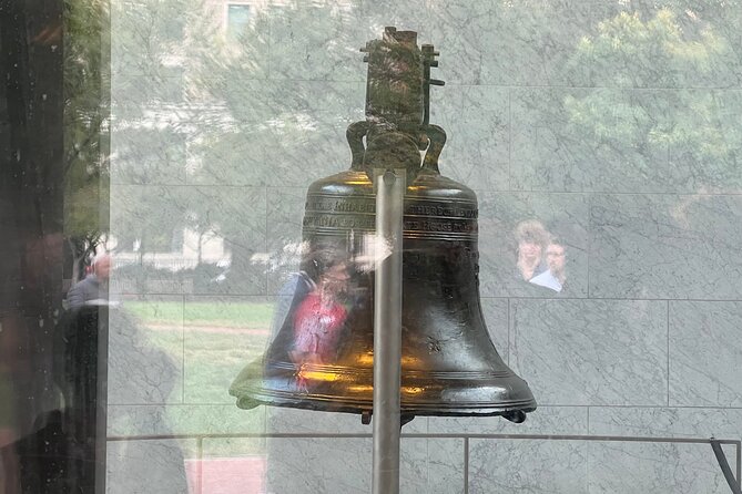 Philadelphia Historic Self Guided Walking Tour and Scavenger Hunt