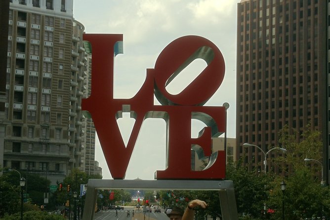 Philadelphia Museums Self-Guided Walking Tour & Scavenger Hunt