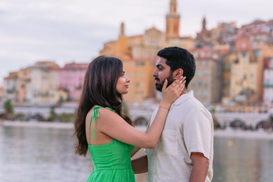 Photoshoot in Menton With a Mentonese Photographer