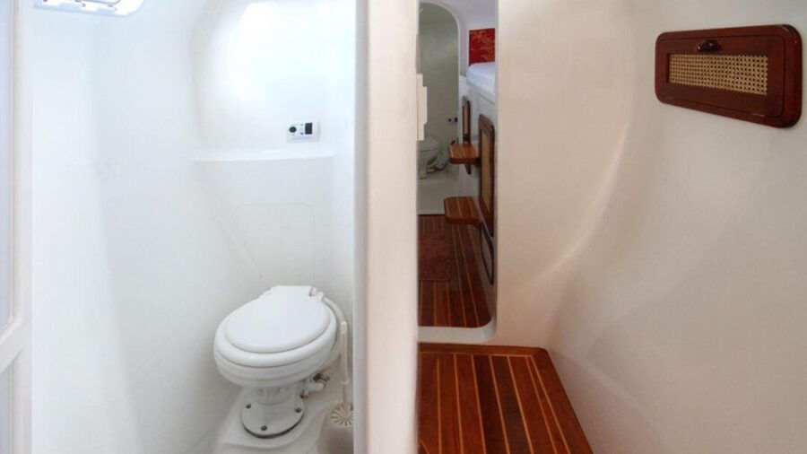 Phuket Charters: 6-Day Cabin Adventure
